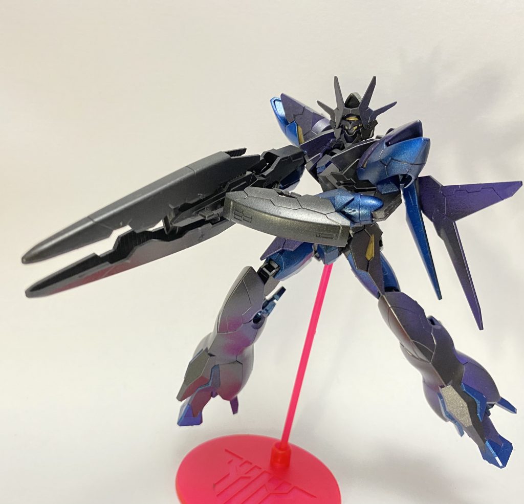 ポーズはこんな感じで_(:3」z)_結構色々と決まるわね！ 