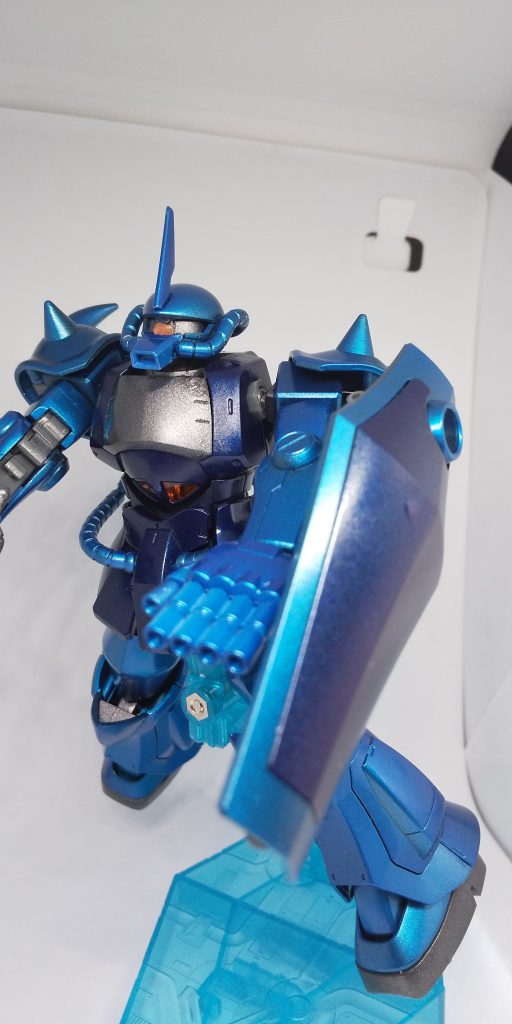 間接部もガンメタ塗装。