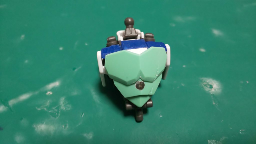 ジャンクパーツで鎧っぽい感じにしてます！