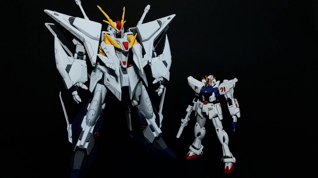 Ξガンダムの比べるとちっっっさいwいやΞがデカイのかw脚の長さより小さいです。