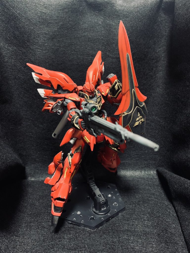 赤い彗星の再来ッッッッ！見せてもらおう、新しいガンダムの性能とやらを。