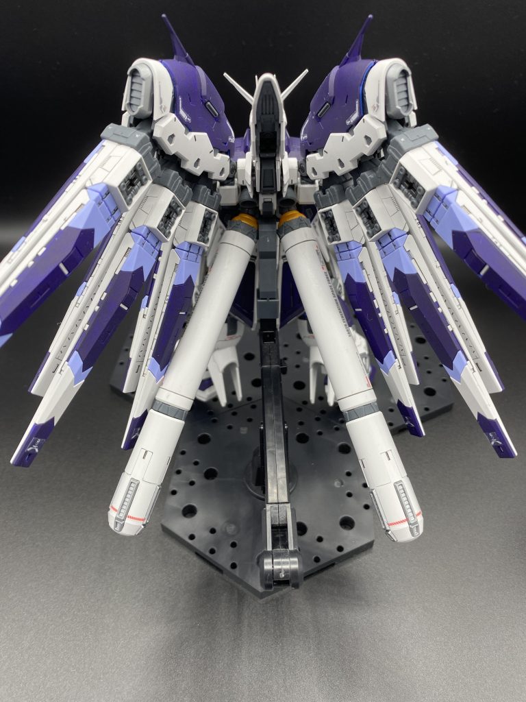 RG Hi-νガンダム–2枚目/制作者：@tobutobukame
