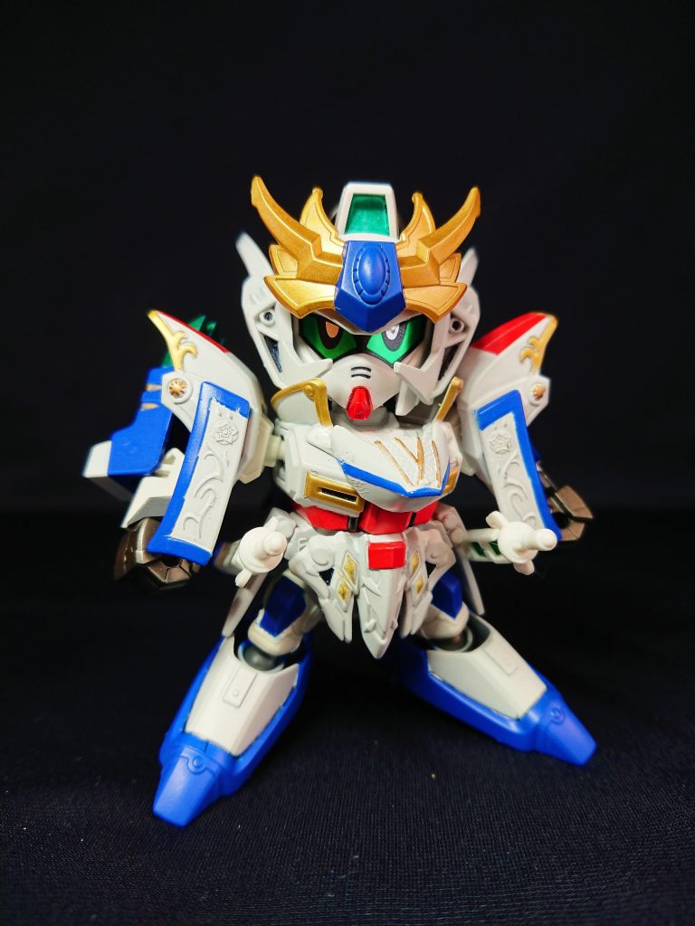 8月中は制作スランプに陥り、1ヶ月ぶりの完成となりました。悩み続けた末、夢に出てきたマイケルムーアっぽいおっさんの「とりあえず思うようにやってみれ」の助言により形になりましたw最初は鍾会の乱を防いだ衛瓘という武将になる予定でした。主役機にしては地味なこと、蜀滅亡期はSEED系機体にしたかったこと、晋は漫画系メインでまとめたかったという諸々で、蜀~晋の武将の陳寿となりました。