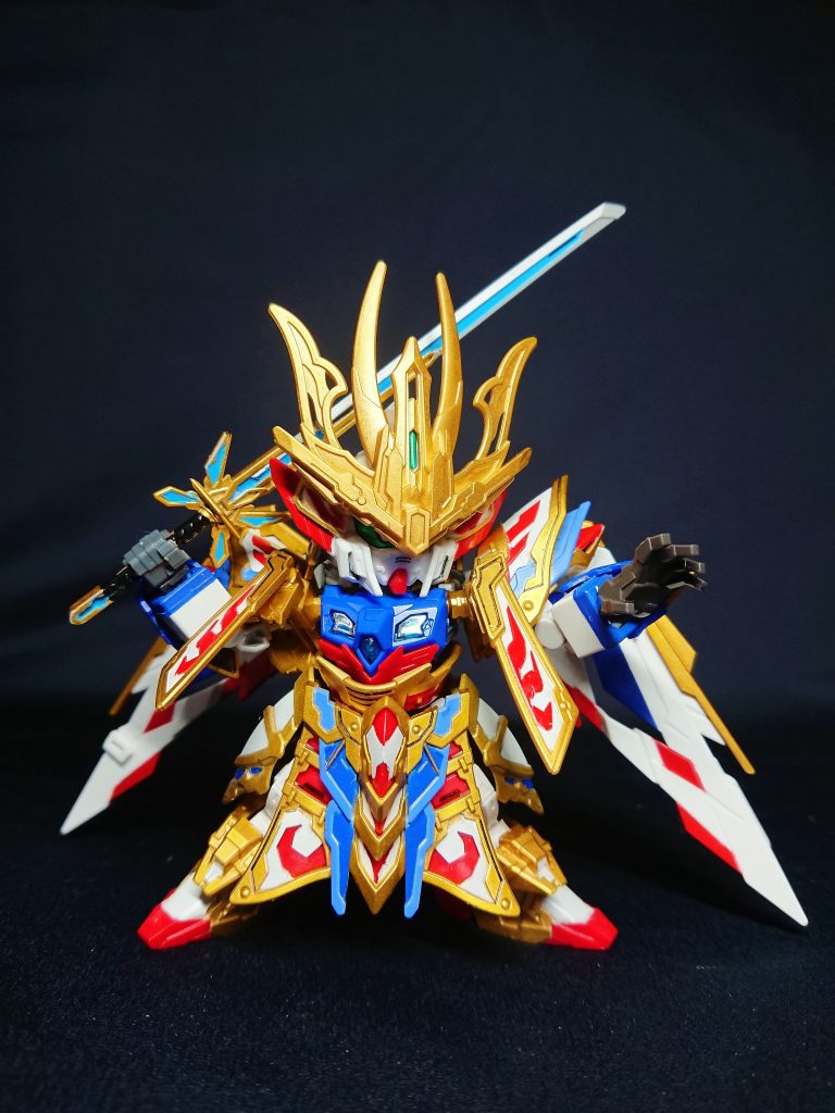 アクションポーズも非常に決まります。しかしヒーローズは接続のゆるみ(キット個体差?)も多々あるため、パーツの多いキャラクターはブンドド中のポロリがストレスですw