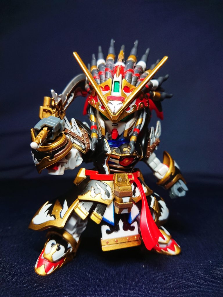 ベンジャミン海賊団の副船長。ベンジャミンと同じく根は豪快だが、普段はキザでスタイリッシュな性格。戦闘では計算し尽くした頭脳プレーで相手を追い詰める。何かと孫権をからかうが、良き兄貴分でもある。