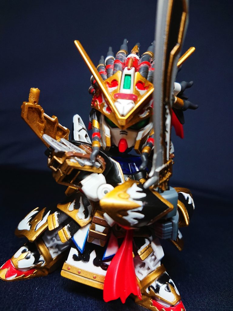 制作はいつものヒーローズ制作方法の、CSフレーム+マスキング塗装です。かなり大変なマスキングでしたが、一度先が見えてしまえば大変よりも楽しいが勝った塗装になりました。とは言え着手から1ヶ月かかってしまいましたw