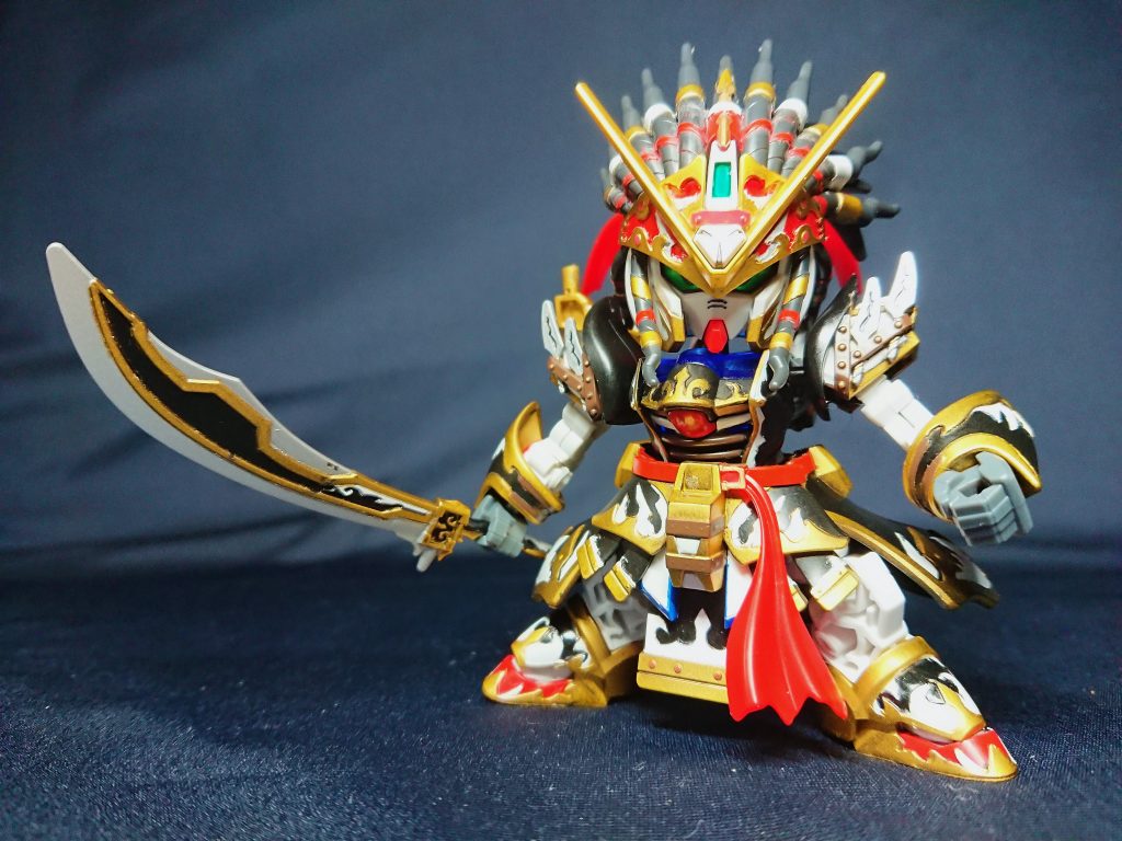 曲刀のバディナージは頭身ほどもある大振りの武器なので、頭身をアップさせることでアニメと同じくらいのサイズ感になります。