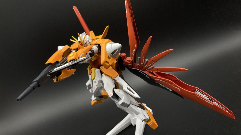 まず、ウイングを逆位置で展開させると