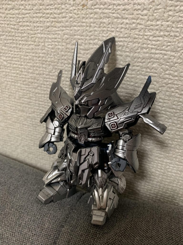 エアブラシで黒サフ(ファレホ)→シルバー(アクリジョン)この上から筆塗り全塗装しました！