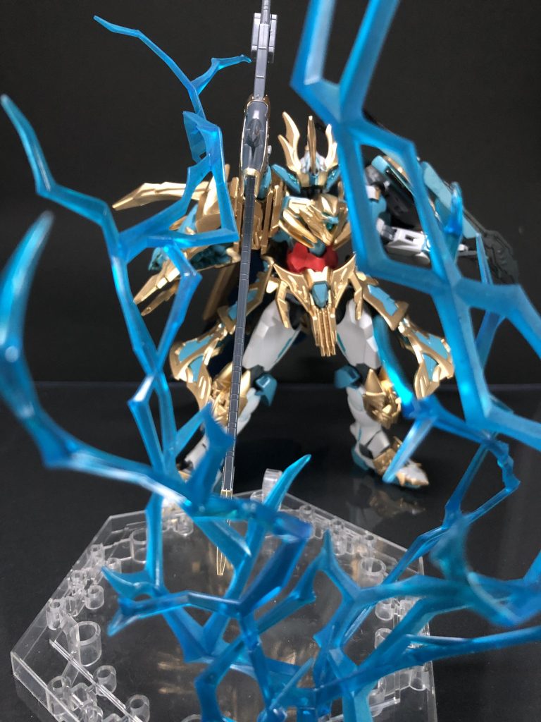 雷のエフェクトと合わせて雷落としてるみたいなのも……