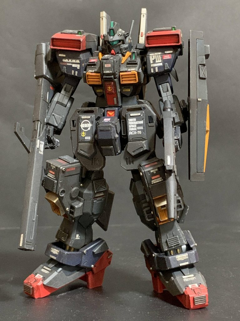 黒です 黒の塗装は難しい! 今まで上手く行った試しなし!!