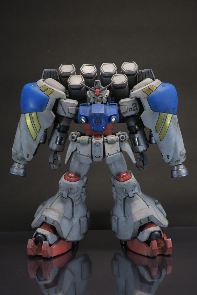 約20年以上前に組んだMGより満足。あのときはミリタリーカラーにしようとして失敗したっけ。。