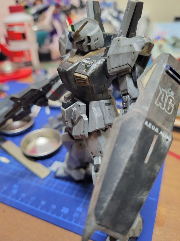 個人的にはバルカンが無い顔が好みです。異論は認めます。笑肩のスジボリは練習も兼ねたものなので、少し残念感が…次回以降に活かしていきたいと思います。