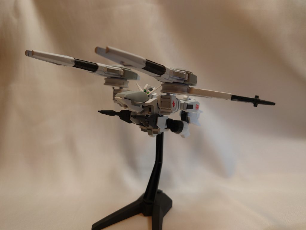 もちろん変形も可能で説明書どうりに巡航形態に変形できます。