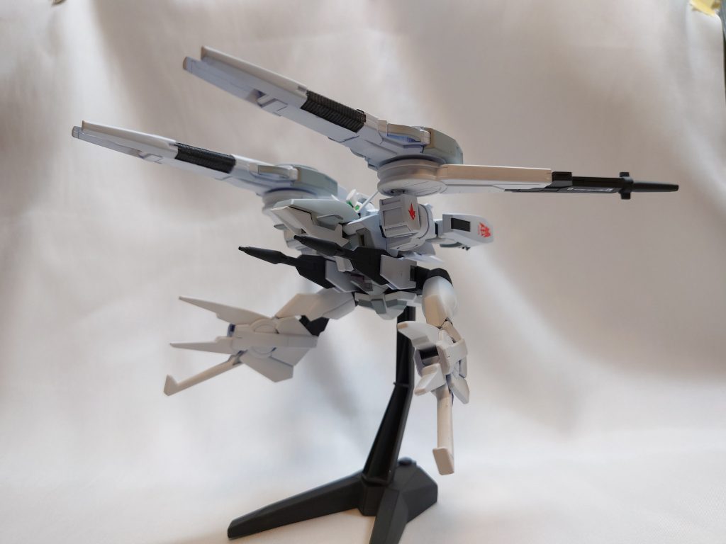 個人的に脚を前にしてガウォークっぽくするのが好きです。