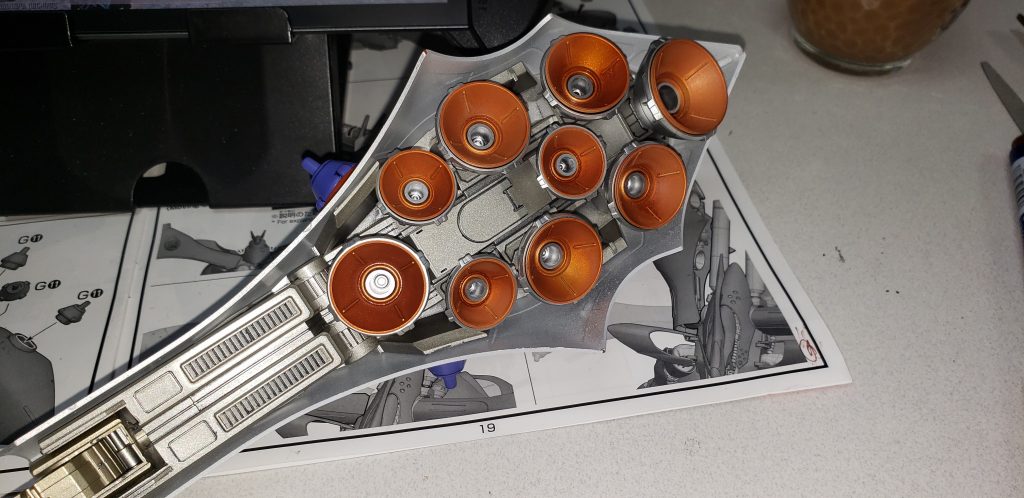 味噌汁のお椀にどうぞ。サフは使わないつもりでしたが、使わないと無理でした( 'ω')ふぁっ