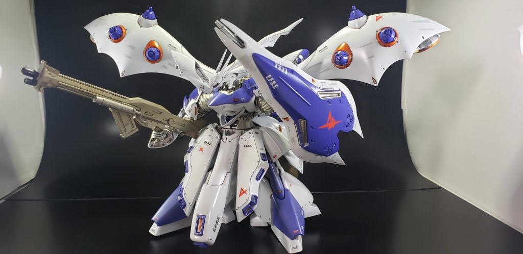 アムロのマークもそこら辺に入れて見ました( 'ω')ふぁっ