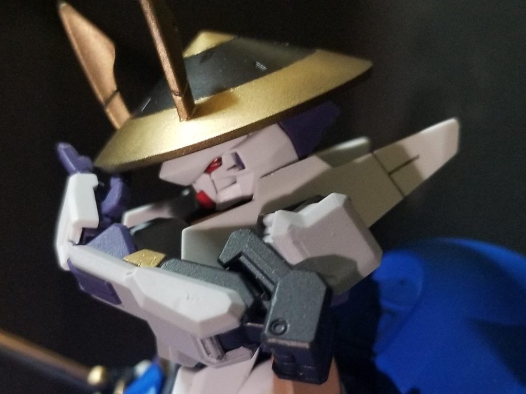 分かりにくいですが目はガンダムマーカーのメタレッドで塗りました。