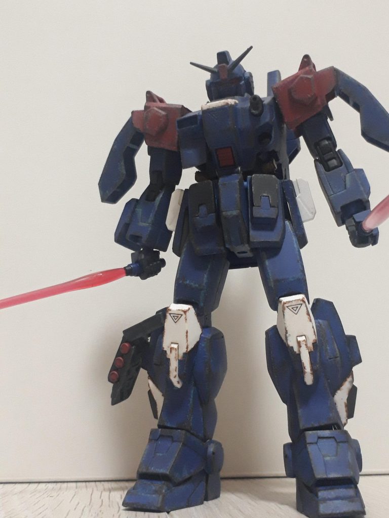 今まで筆塗りは緑がほとんどだったので、今回は初めて青(紺?) にチャレンジ。チッピングの色に課題あり な気がしました。