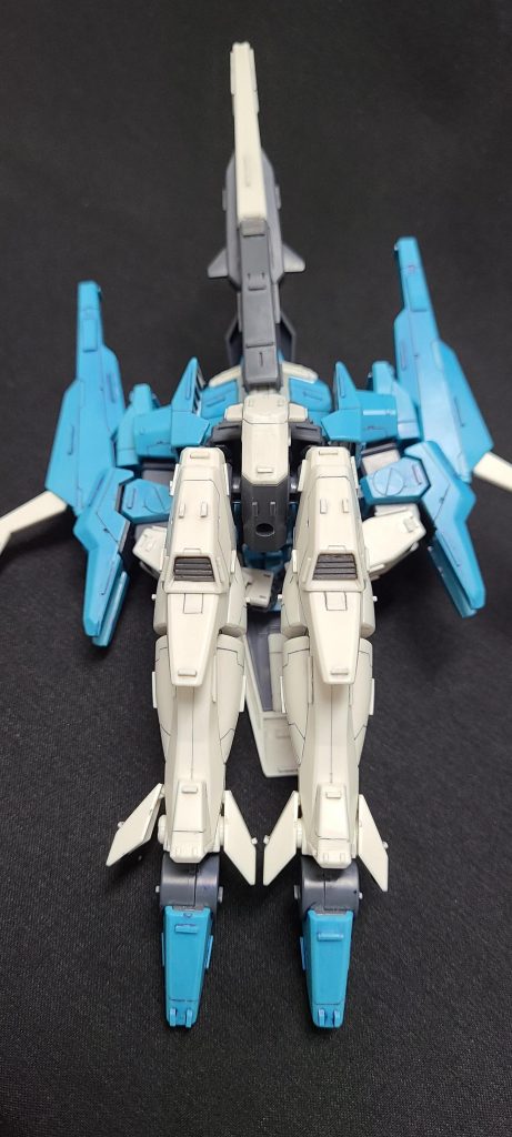 サイドアーマー、足裏、盾裏、足の前後ろのスラスター系の形状部分にわたって数ヶ所