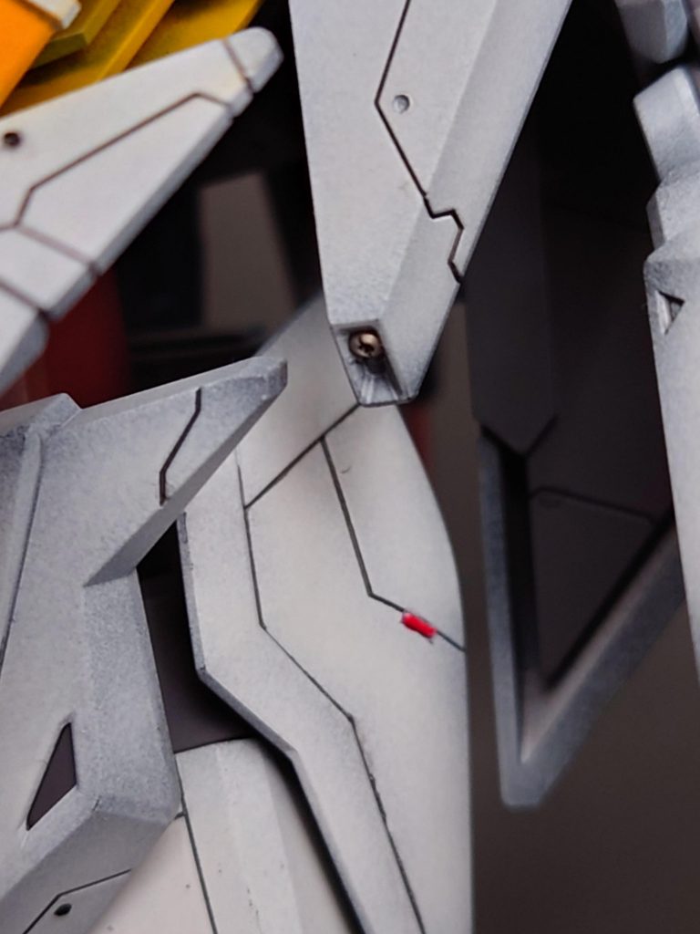 メタルパーツつけてみたり