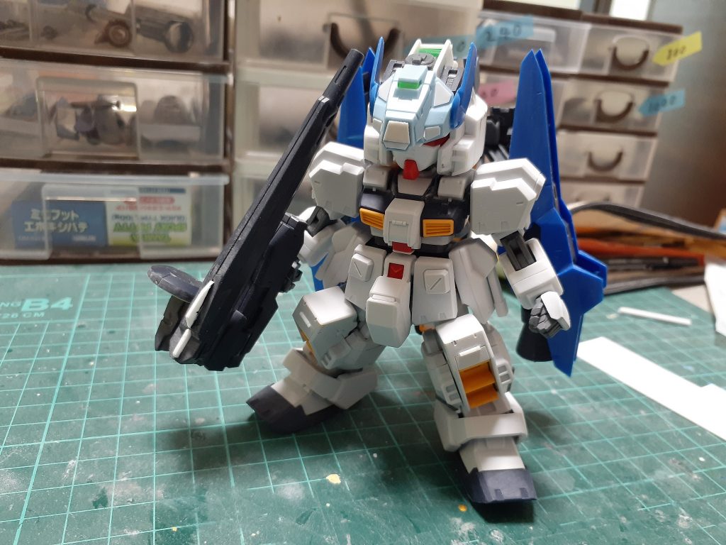 こちらが塗装前サイドアーマーのサーベルラックはスクランブルの物をちょい加工してネオジム接続にしてます