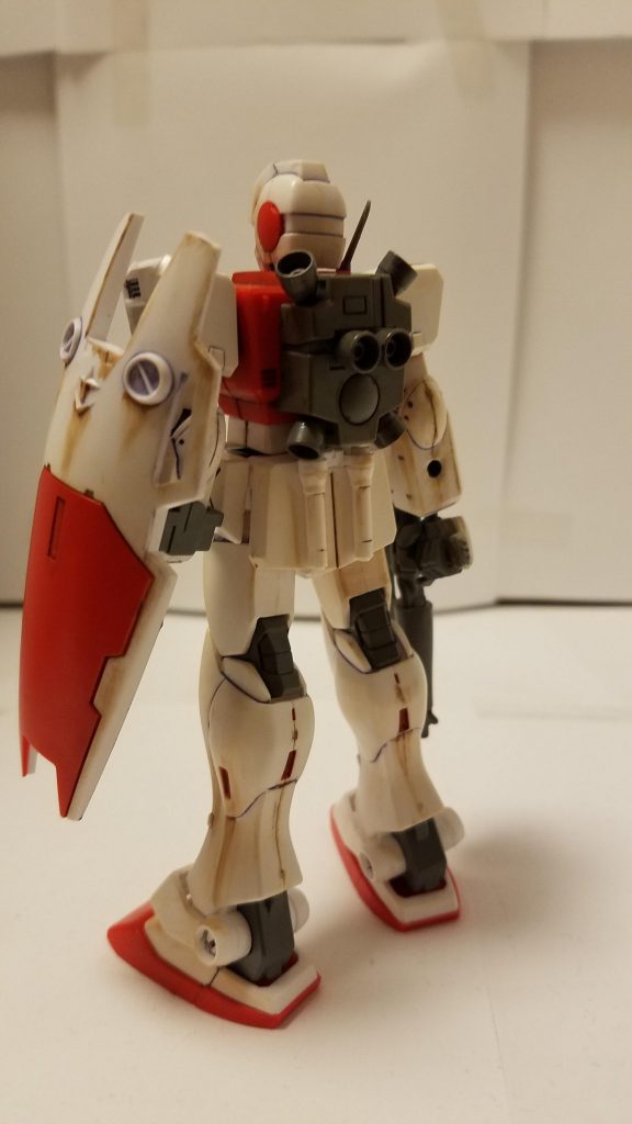 茶色を使用した後で気づいたが、宇宙仕様なら銀剥げの方がよかったかな。 