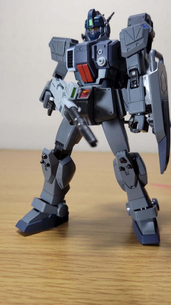 スレイヴ・レイスと陸ジムはほぼ同じパーツの集まりで、なんかもくもくと作った感じでしたね(泣)