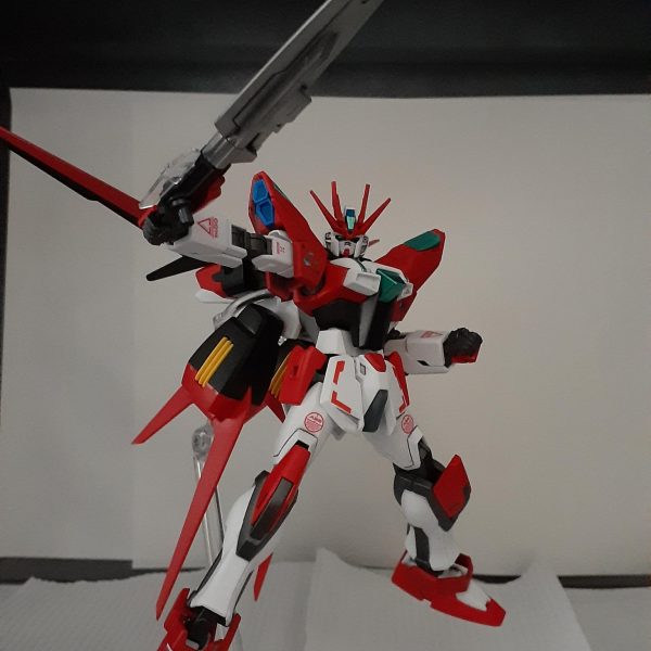 ブースレッドエクシードガンダム