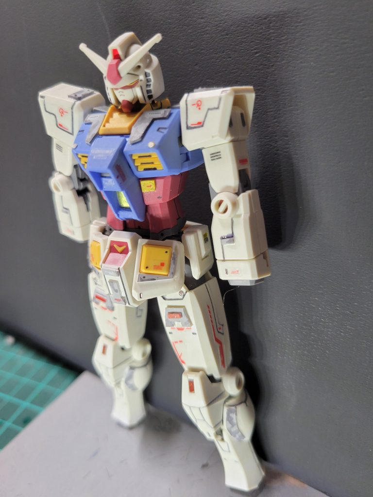 RX-78-2–3枚目/制作者：ねる