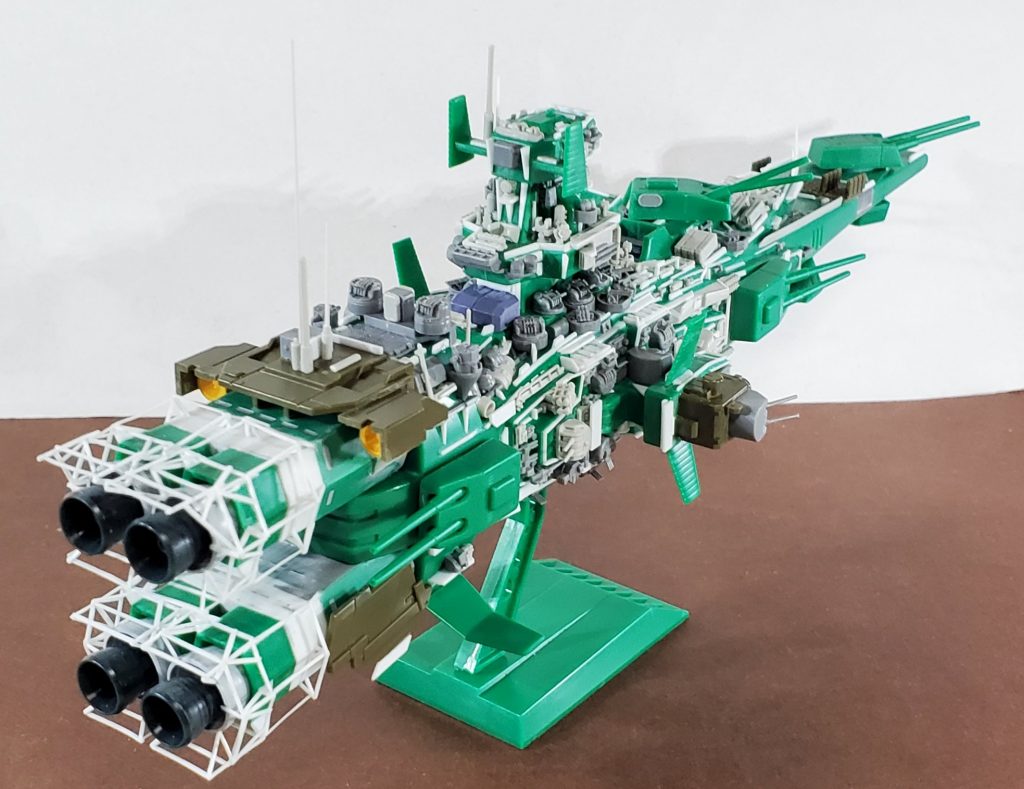 ディテールアップの多くはプラ板ですが、手持ちキットからも流用しています。使用キットはフジミの紀伊、ピットロードの現用艦船装備セット、クリーブランド、タミヤのサラトガ、各メーカー駆逐艦キットの余剰パーツ、ガンプラからはMGガンダムMk-Ⅱ、HGUCロト、旧キットアッシマーからパーツを貰っています。