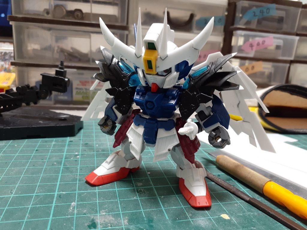 フロントアーマーも武者っぽいのをスクラッチしてみました