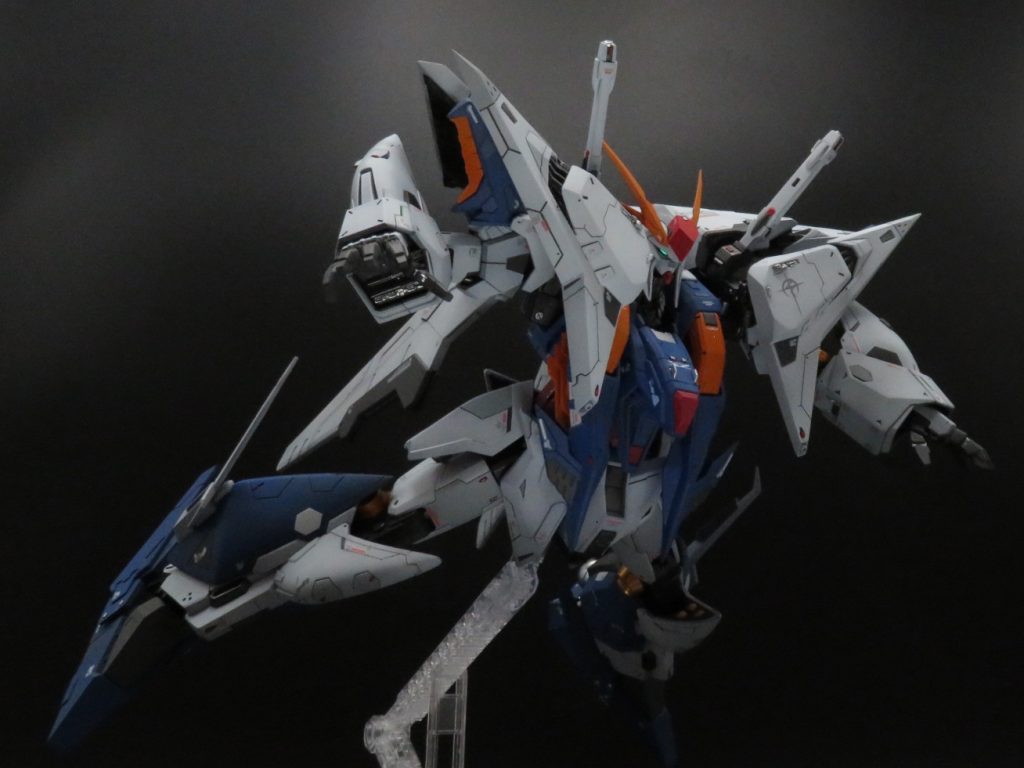 スタイリッシュかつ重厚感のある作品に仕上がったので満足！