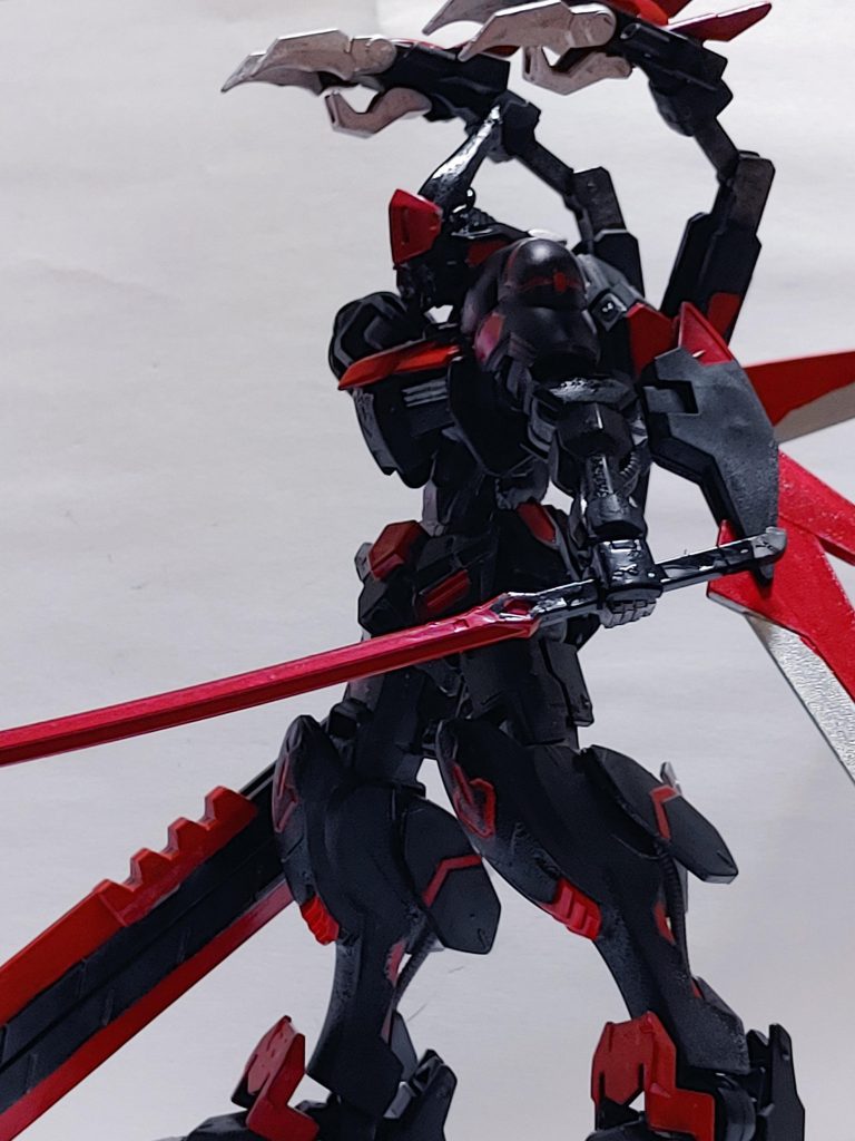 前作からだいぶ時間が空きましたが、ようやく久しぶりに投稿することができたので嬉しいです。前作のドラゴニクスとは対になる機体になりました。また度々、更新していこうと思いますので、よろしくお願いいたします。閲覧ありがとうございました＼(^_^)／