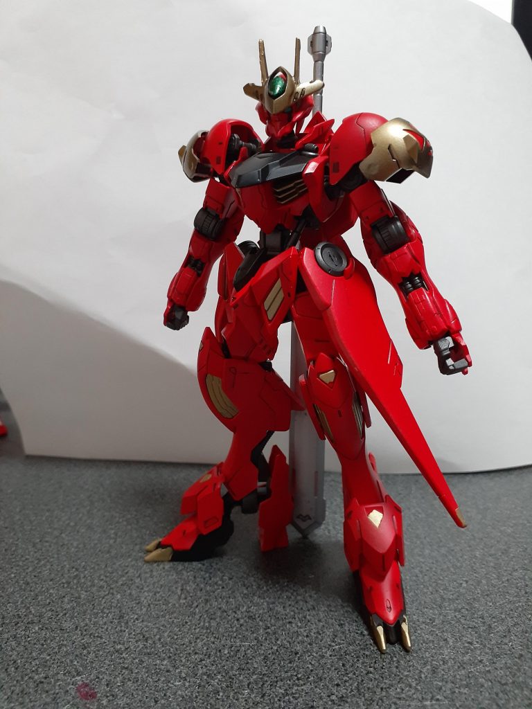 鉄血賛否両論ですが、自分は鉄華団が大好きです。グシオンやフラウロスのプラモが手に入ったら本当の鉄華団ガンダム、ミキシングしたいです！長々とありがとうございました！