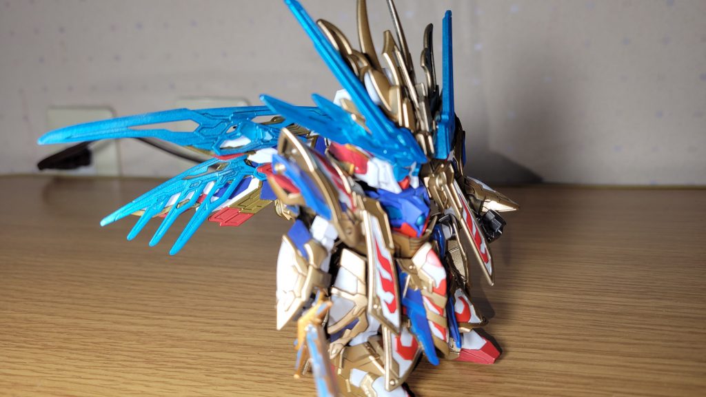 クリアパーツはすべて　シルバーサフ/クリアブルー+クリアホワイトです。そして撮影位置が悪くて、部屋のコンセントが写り込むという生活感ね…