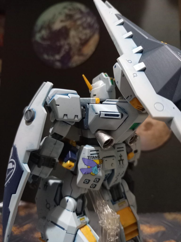 シールは余白をなるべくカットして貼りました。