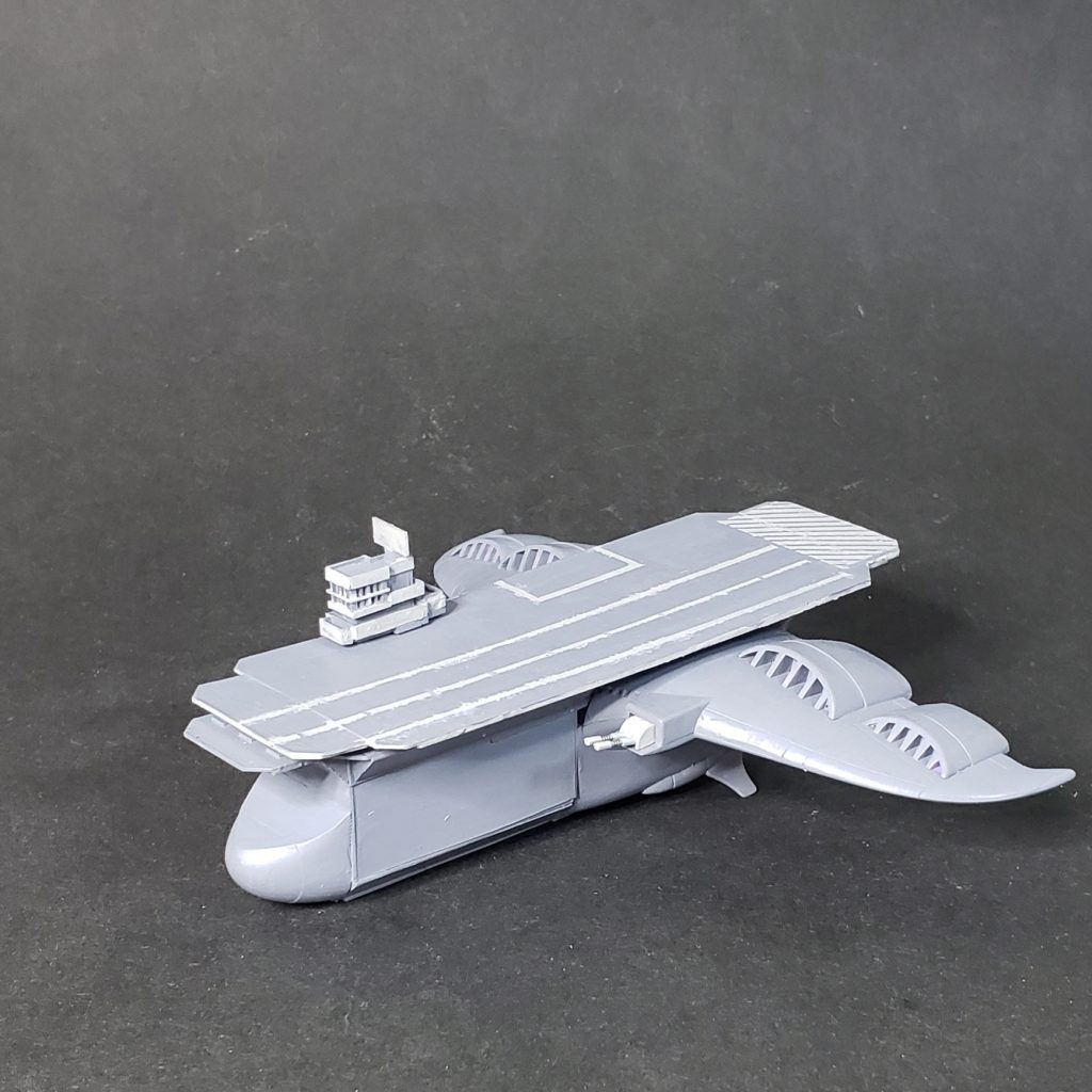 無駄にでかいアイランドは1/700瑞鶴を模してあります。ここだけ無駄にクオリティが高い。 