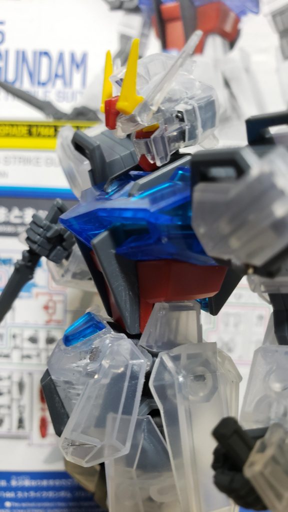 お気に入りの一枚！キットの感想ですが、パーツも少なく手軽にガンダムマーカーのメッキシルバーで雰囲気変えられるのも面白かったです！