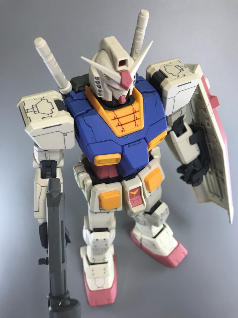 模型雑誌見ながらスミ入れはベース色によって色を使い分けろ、とあったので手持ちの油性ペンとかも使って仕上げました。見るに堪えないデキですが、当時はこれで十分すぎるほどの満足感!今あまり見かけないキットですがオススメです。