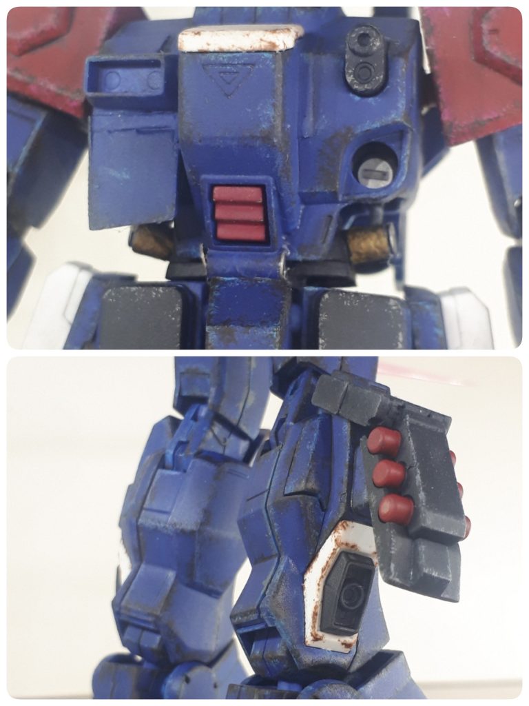 左腹部は塞いでます。 右足にはミサイルポッド追加で。