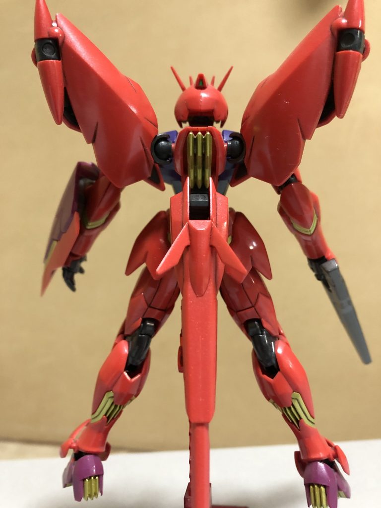 棚の整理で引っ張り出しました。ゴールドはスターブライトブラス、関節はスターブライトアイアン➕GXメタルブラック、胸、頭のグリーンはGXメタルグリーンで塗装し、赤、紫、赤紫は整形色の上からプレミアムガラスパールでコートした簡単仕上げです。