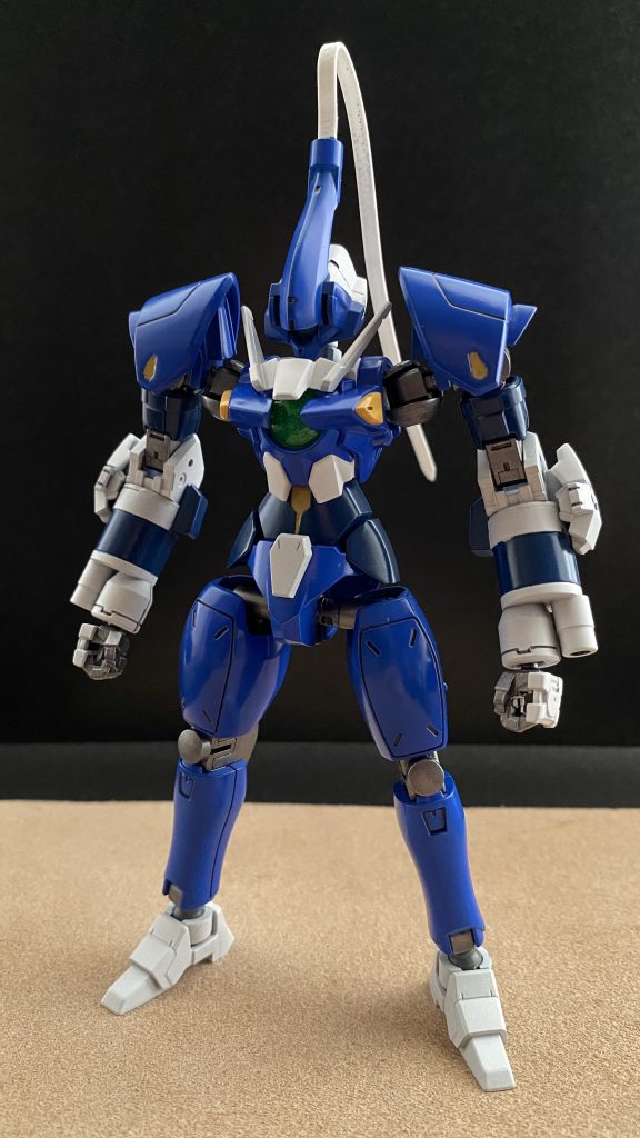 レンマーツオ　格闘戦を好むメンバーが多いチーム内において、貴重な飛び道具担当。高い命中精度、両腕の内蔵グレネード、銃身を換装可能なハンドガンによる近中距離戦闘を得意としている。