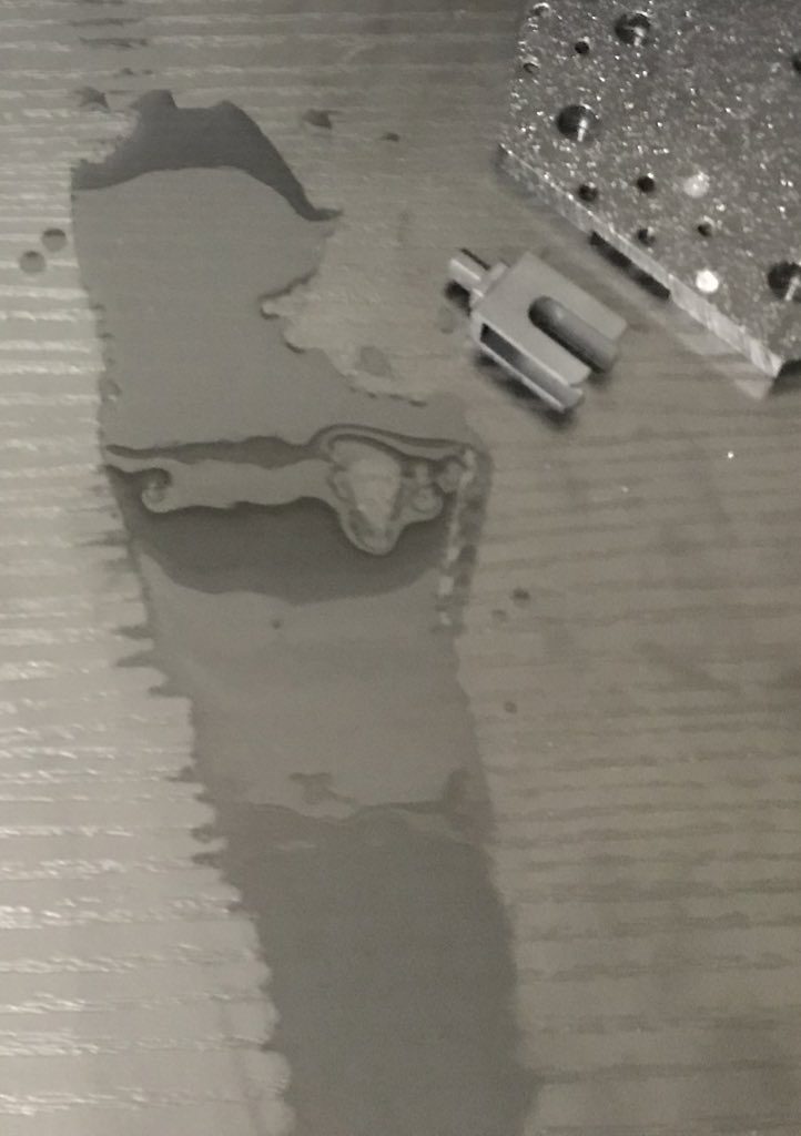 関係ないですが接着剤ですね(大惨事)喘息持ってたんでお亡くなりなられました(幽霊さん!?)