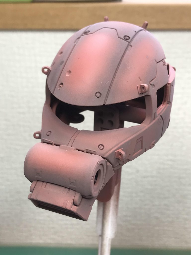 暗部とパネル接合部にタミヤアクリル(フラットブラウン)でシェード塗装