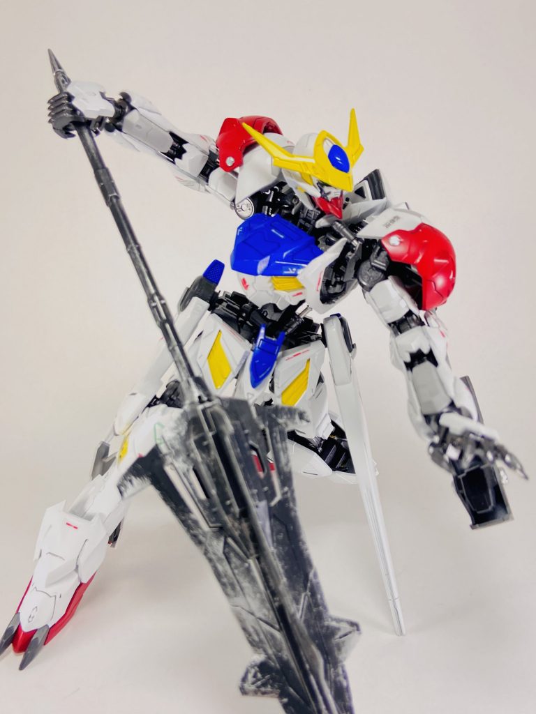 武器のみ強めのウェザリング仕上げにして、本体とのギャップを持たせました。 