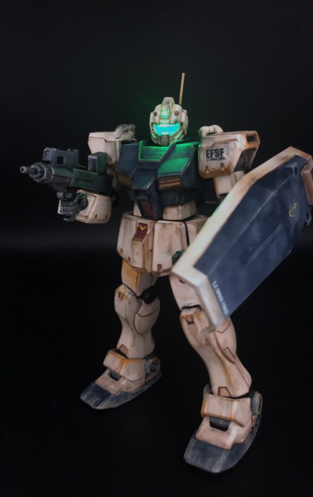 実は初めてLEDも仕込んでみました✨