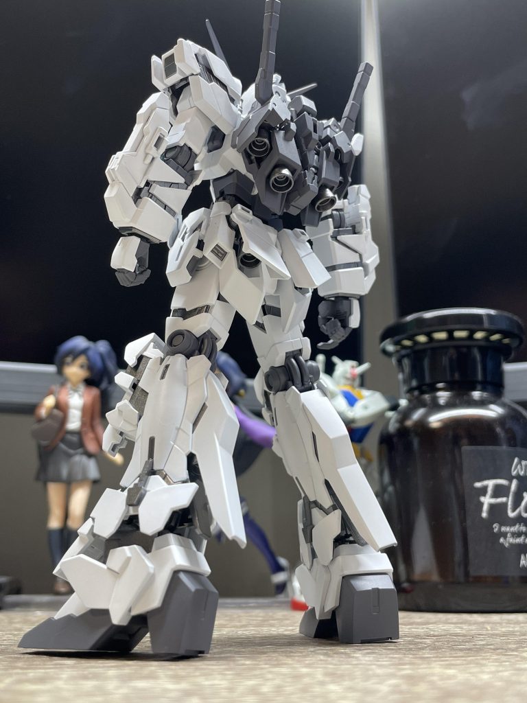 インテリ系ユニコーン–2枚目/制作者：たいかま