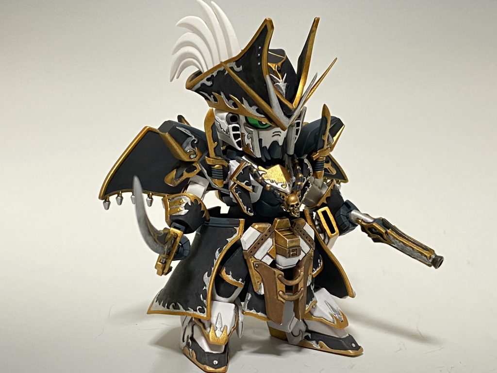 アンテナも延長。肉抜き部分をパテで埋めましたが、組み立てるとほとんど見えなくなりました(　・ω・)