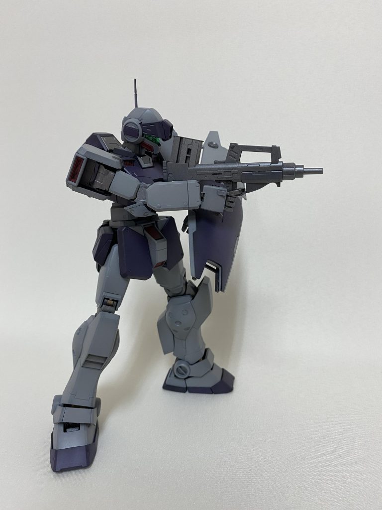 マシンガン構え